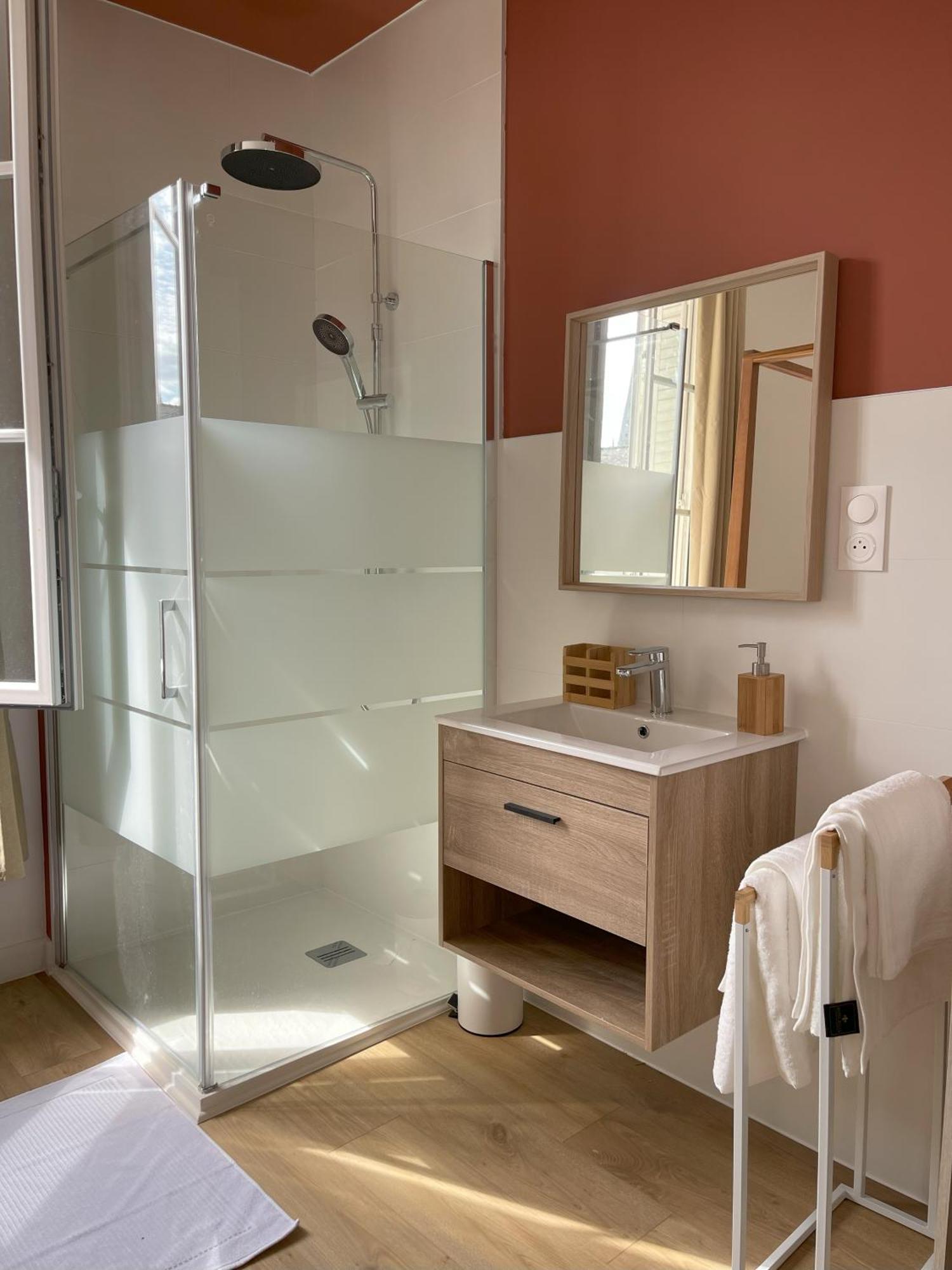 Elegance & Confort Au Coeur De Cholet ! 外观 照片